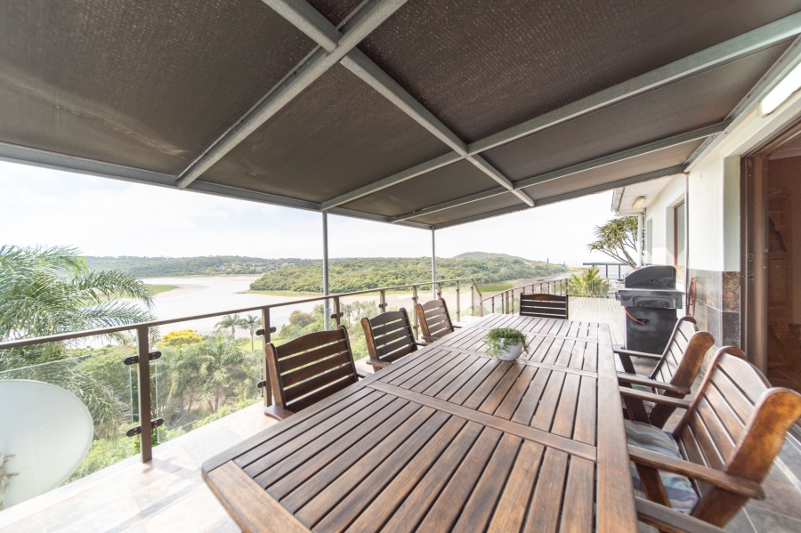 4 Bedroom Property for Sale in Bonza Bay Eastern Cape